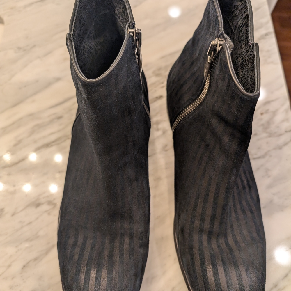 john varvatos chelsea boots size 11 1/2